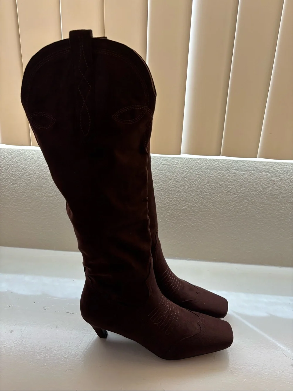 Brand New! Women's Dark Brown Suede Knee-High Boots (size: 8.5)